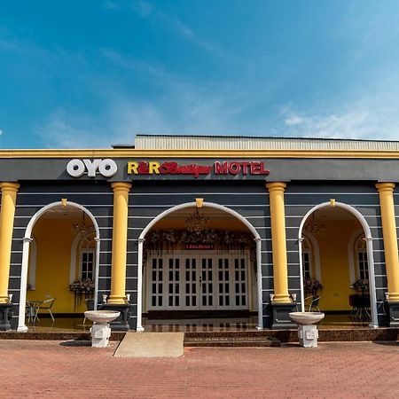 Oyo 1228 R & R Motel Johor Bahru Extérieur photo