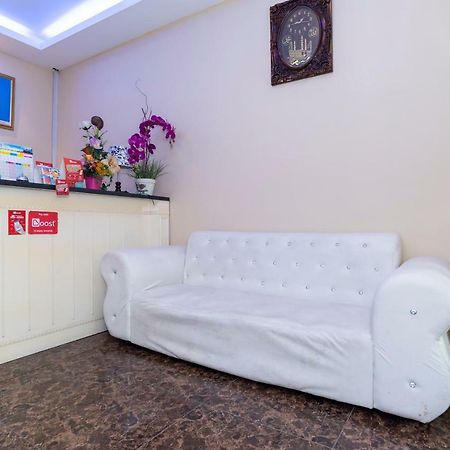 Oyo 1228 R & R Motel Johor Bahru Extérieur photo