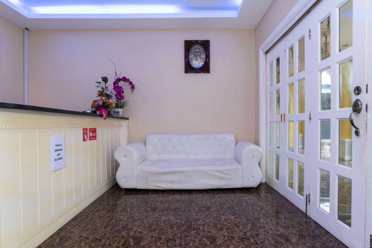 Oyo 1228 R & R Motel Johor Bahru Extérieur photo