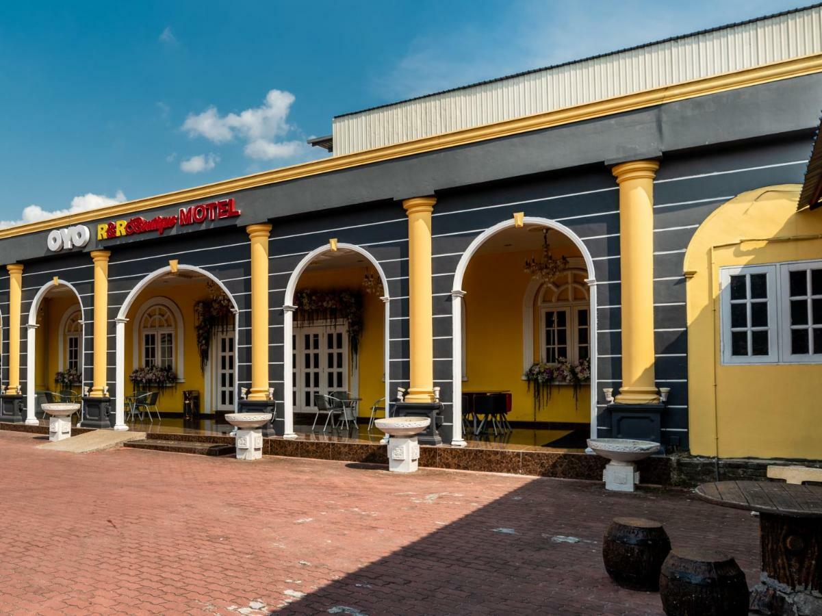 Oyo 1228 R & R Motel Johor Bahru Extérieur photo