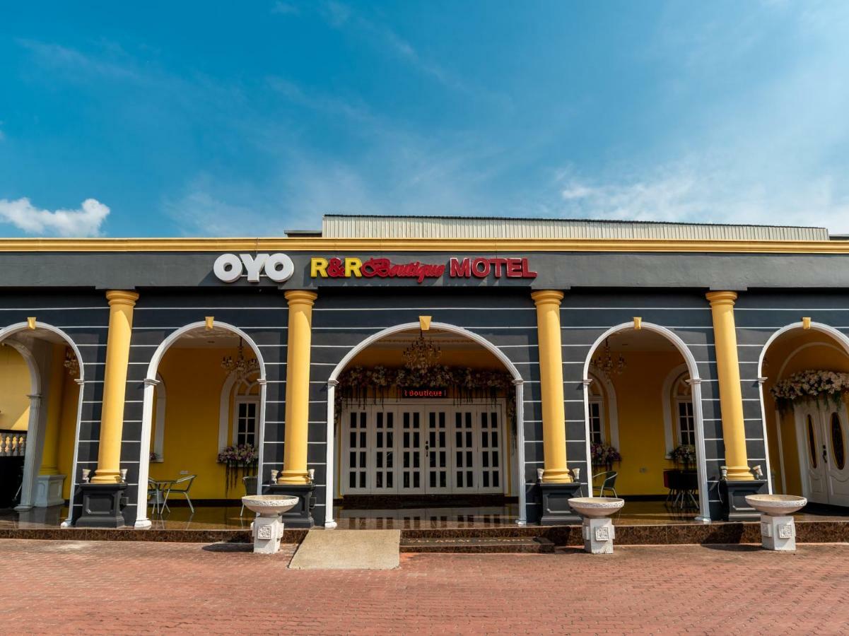 Oyo 1228 R & R Motel Johor Bahru Extérieur photo