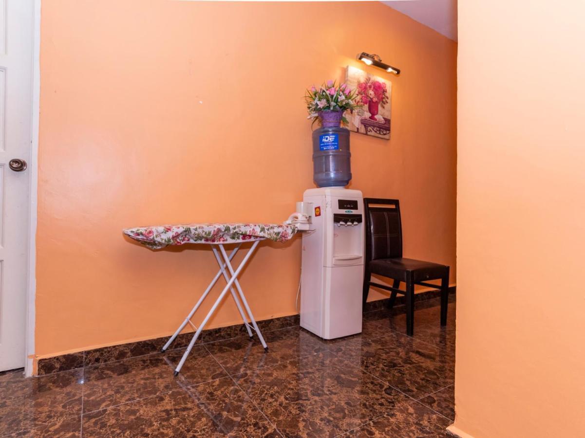 Oyo 1228 R & R Motel Johor Bahru Extérieur photo